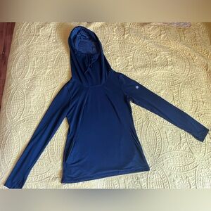 ASICS women’s tech hoodie in black, size M.